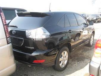 2004 Toyota Harrier Photos