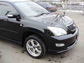 2004 Toyota Harrier Pics