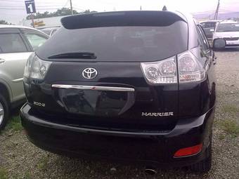 2004 Toyota Harrier Photos