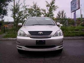 2004 Toyota Harrier Pics