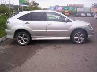 2004 Toyota Harrier Pictures