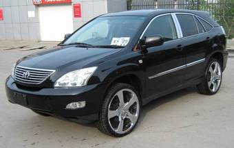 2004 Toyota Harrier Photos