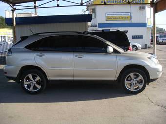 2004 Toyota Harrier Photos