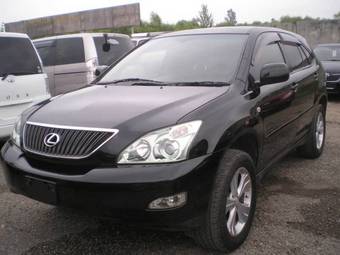 2004 Toyota Harrier Images