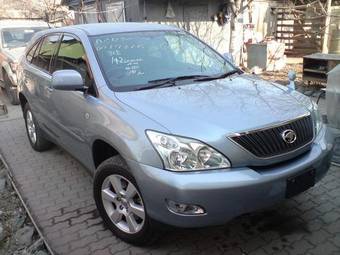 2004 Toyota Harrier Photos