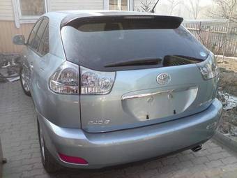 2004 Toyota Harrier Photos