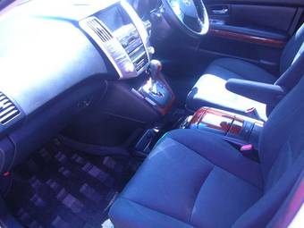 2004 Toyota Harrier Photos