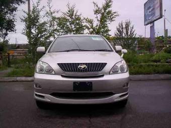 2004 Toyota Harrier Pictures