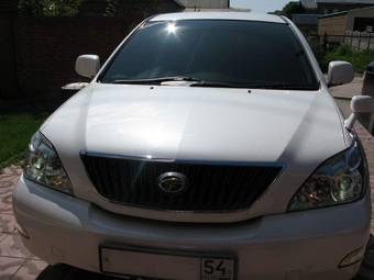 2004 Toyota Harrier Pictures