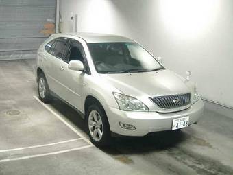 2004 Toyota Harrier Pictures