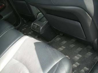 2004 Toyota Harrier Pictures