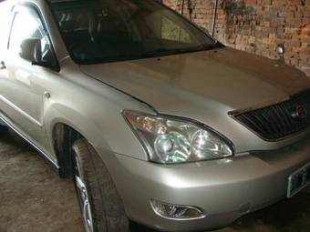 2004 Toyota Harrier Pictures