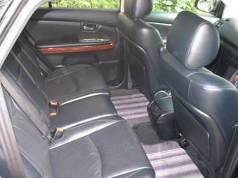 2004 Toyota Harrier Pics