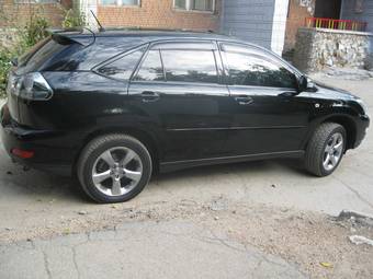 2004 Toyota Harrier Photos