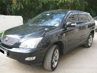 2004 Toyota Harrier Pictures