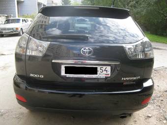 2004 Toyota Harrier Photos