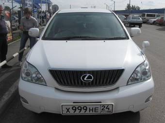 2004 Toyota Harrier Pictures