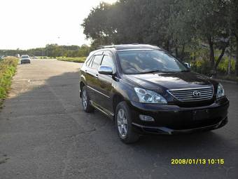 2004 Toyota Harrier Pictures