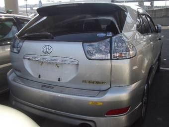 2004 Toyota Harrier Pictures