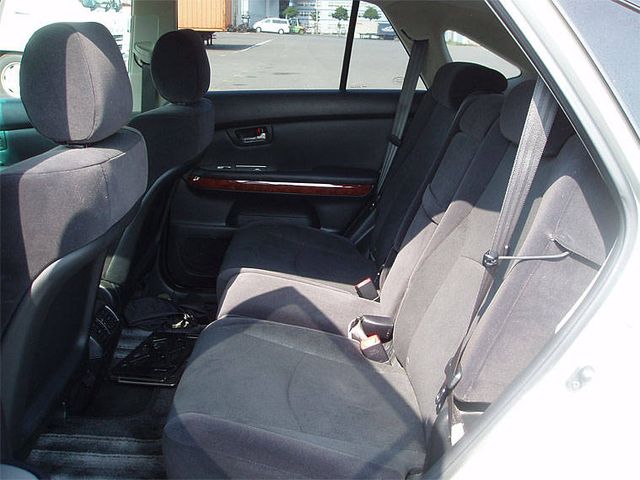 2005 Toyota Harrier