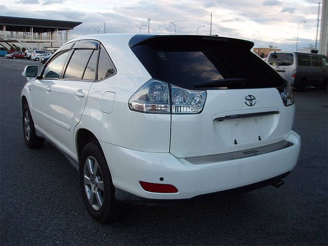 2005 Toyota Harrier