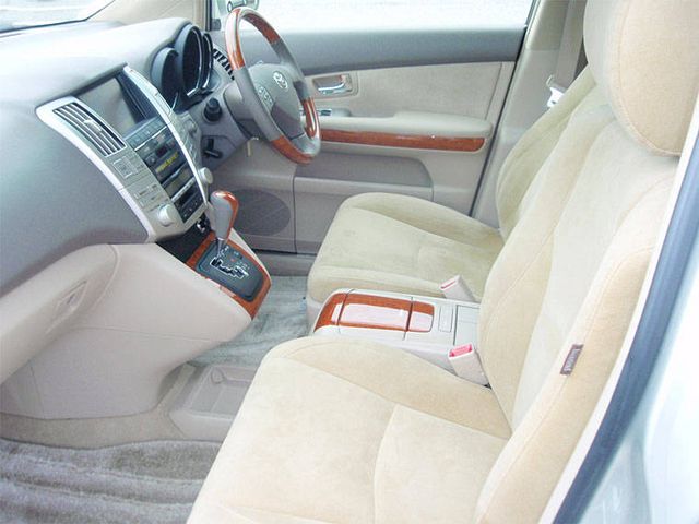 2005 Toyota Harrier