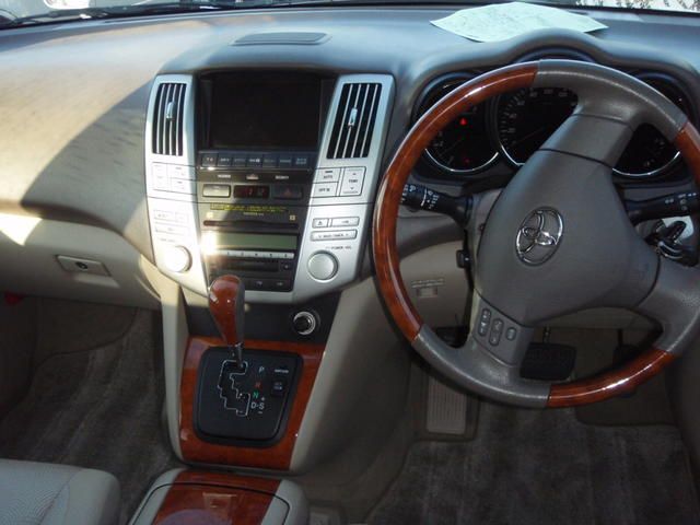 2005 Toyota Harrier