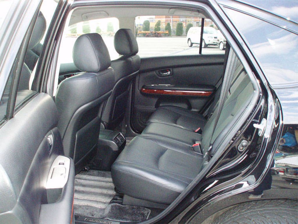 2005 Toyota Harrier