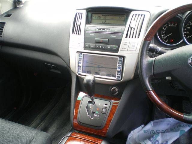 2005 Toyota Harrier