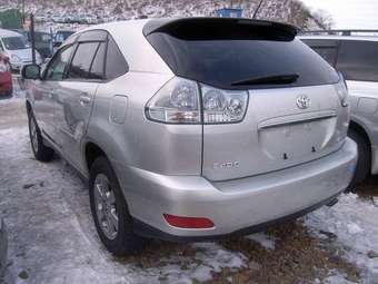 2005 Toyota Harrier Pictures