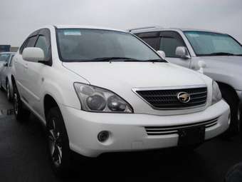 2005 Toyota Harrier Photos