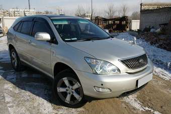 2005 Toyota Harrier Pictures