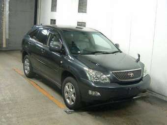 2005 Toyota Harrier Photos