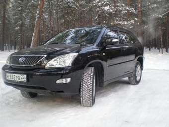 2005 Toyota Harrier Pictures