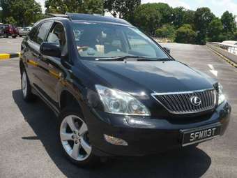 2005 Toyota Harrier Pictures