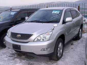 2005 Toyota Harrier Pictures