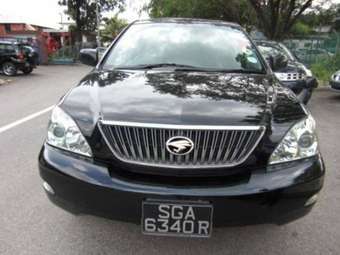 2005 Toyota Harrier Pictures