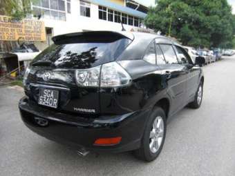 2005 Toyota Harrier Photos