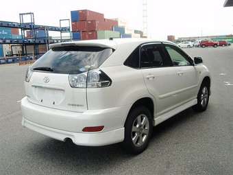 2005 Toyota Harrier Photos