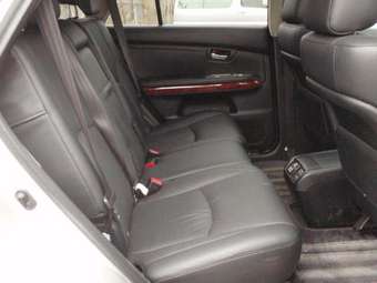 2005 Toyota Harrier Pictures