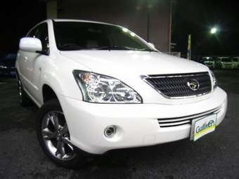 2005 Toyota Harrier Pics