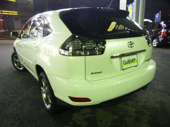 2005 Toyota Harrier Photos