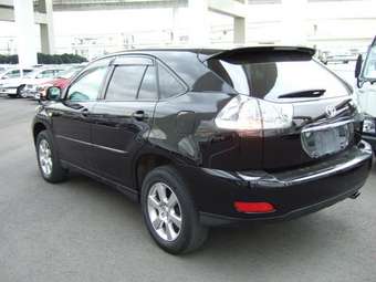 2005 Toyota Harrier Photos