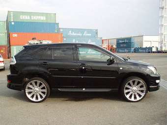 2005 Toyota Harrier Photos