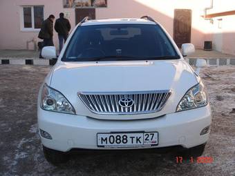 2005 Toyota Harrier Images