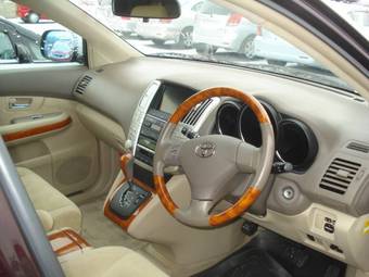 2005 Toyota Harrier Pictures