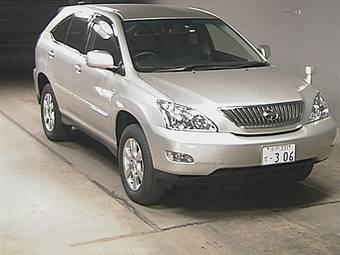 2005 Toyota Harrier Pictures