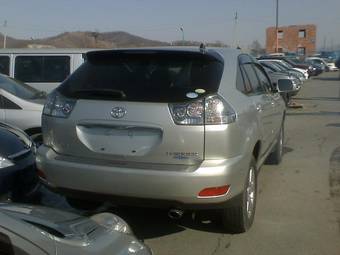 2005 Toyota Harrier Photos