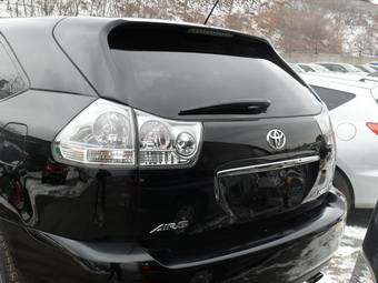 2005 Toyota Harrier Photos