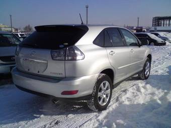 2005 Toyota Harrier Pictures